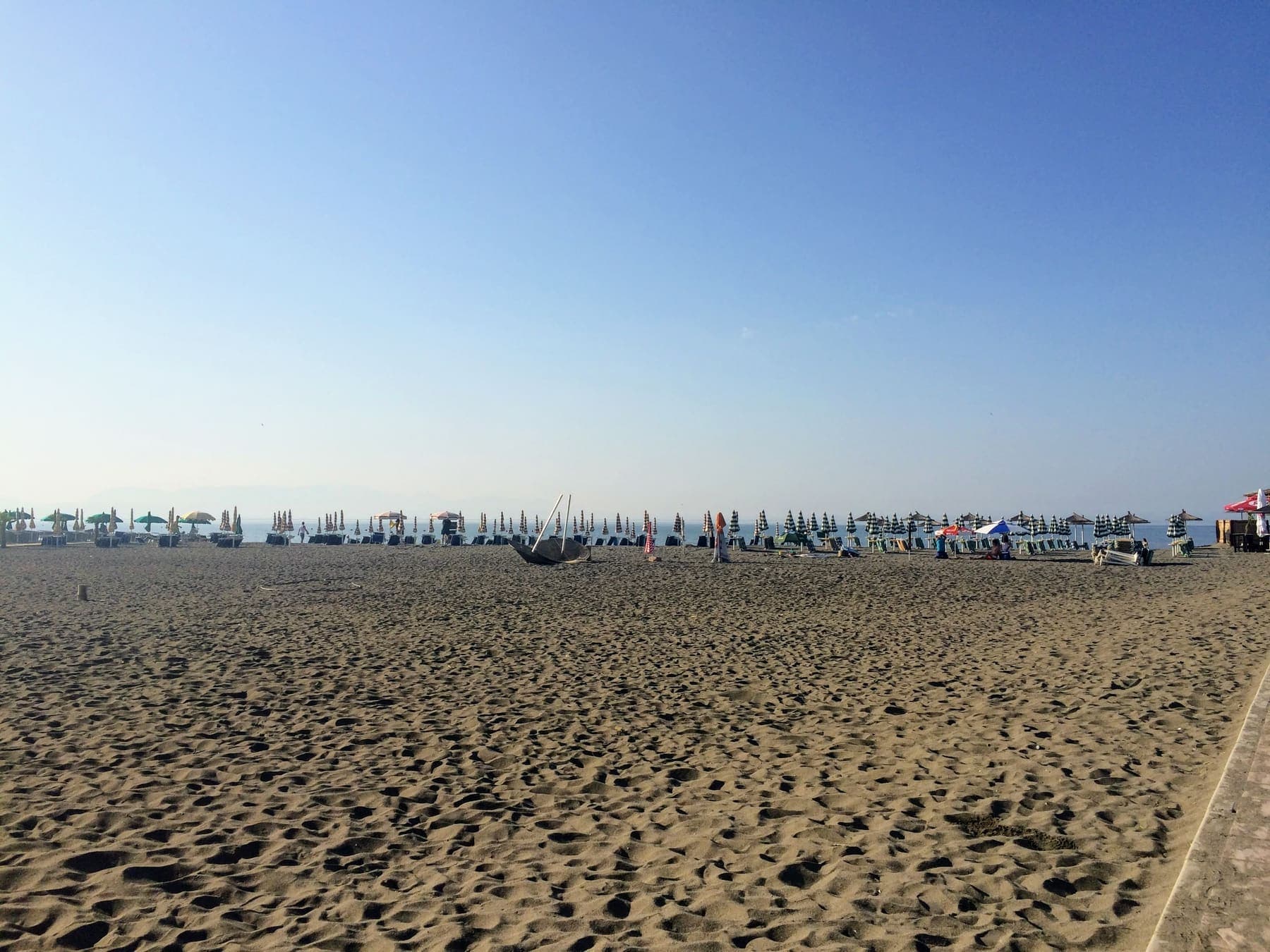 Rana e Hedhun sand dunes rising from the Adriatic beach