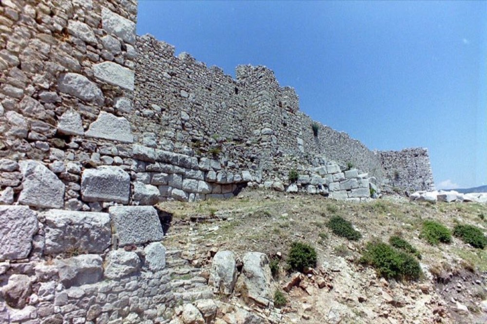 Lezha Castle in 1995, August